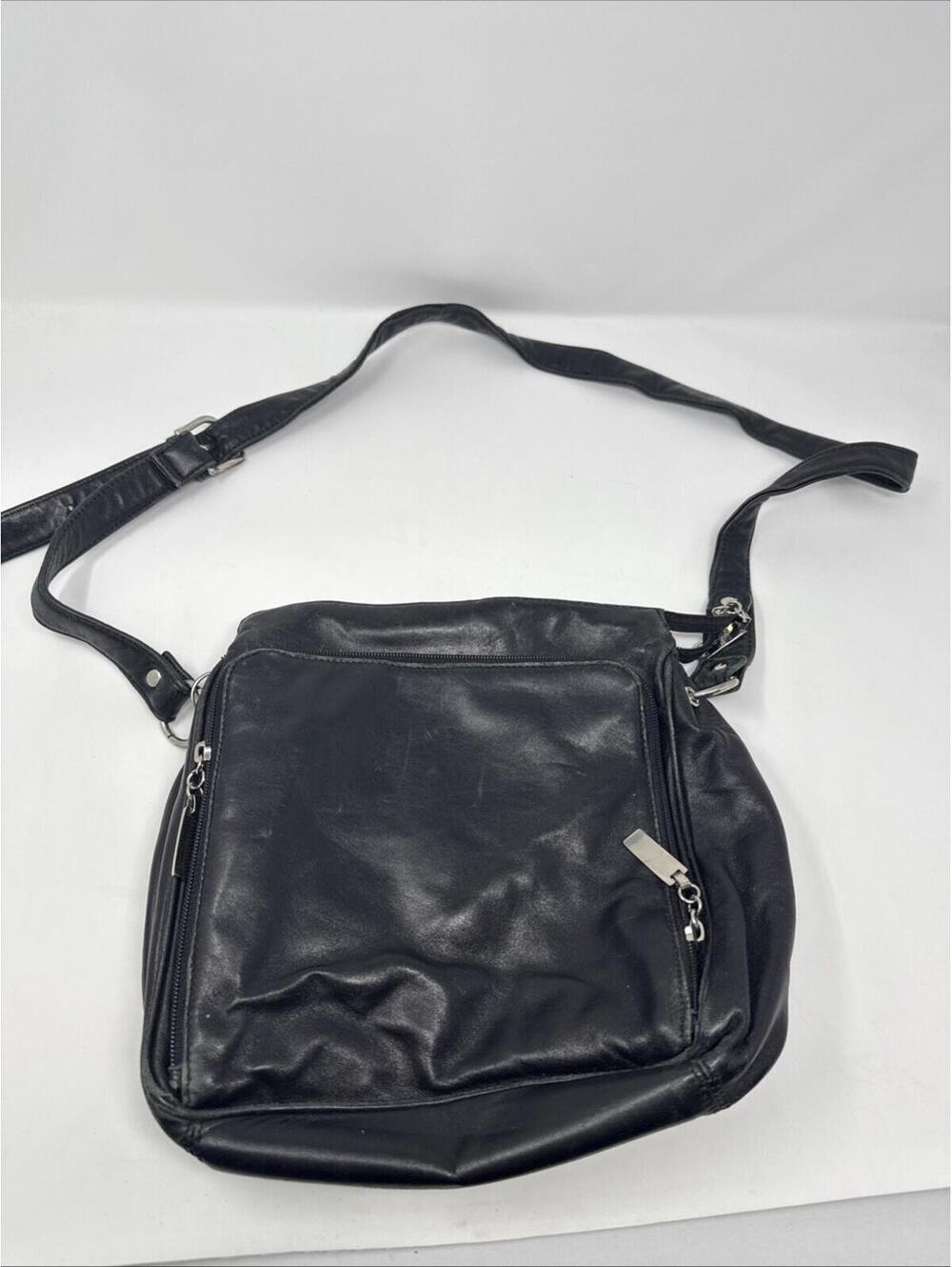 Pelle Studio Wilson’s Black Leather Crossbody Purse Multi pocket